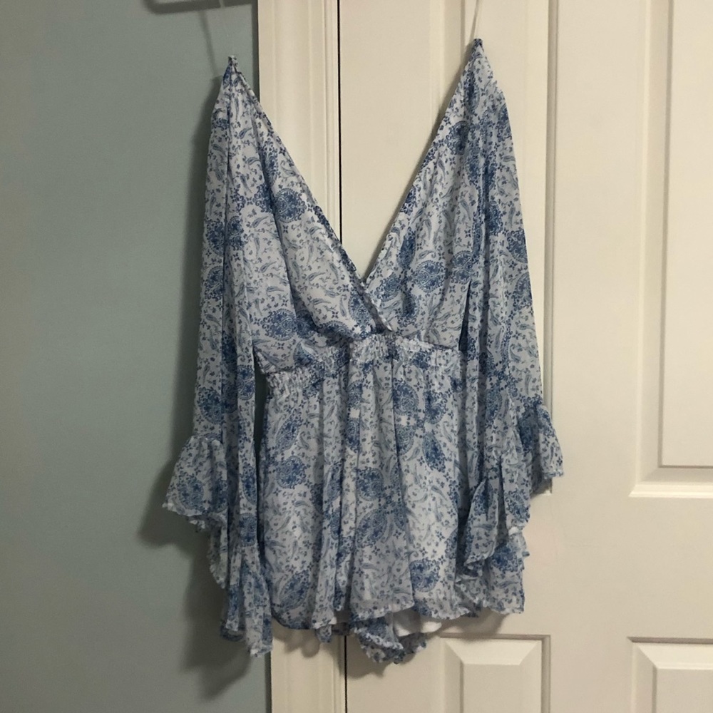 Blue flowy romper